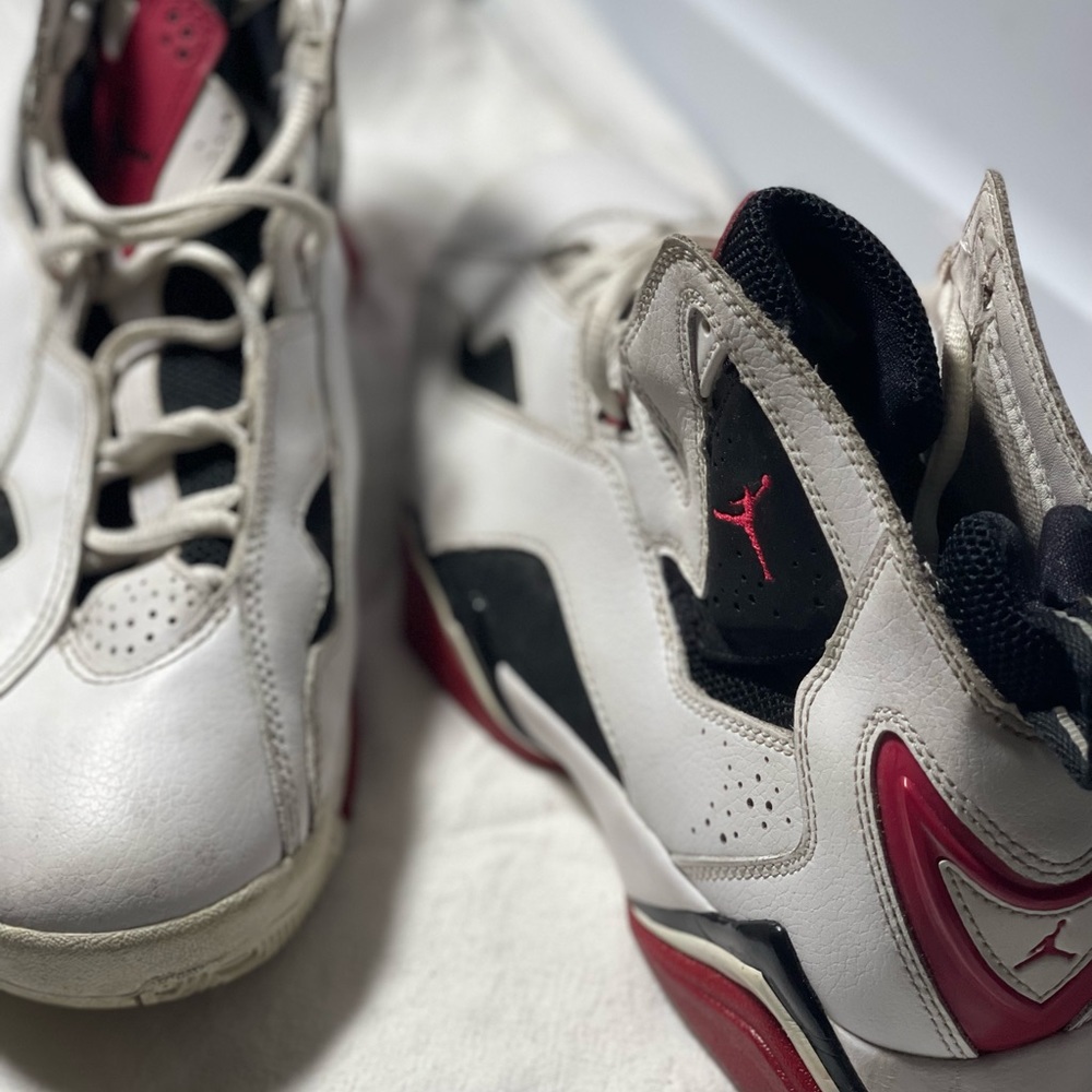 Jordan’s - Picture 2 of 2